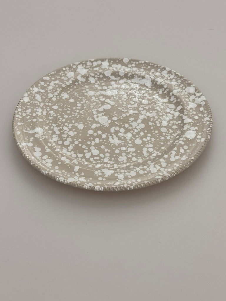 Large dinner plate in splatter