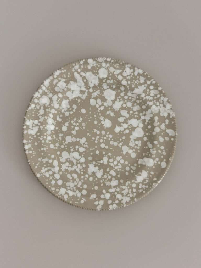 Large dinner plate in splatter