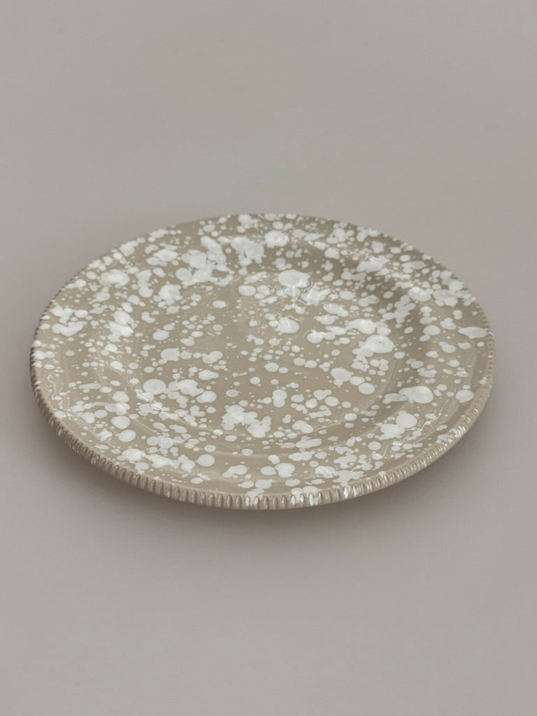 Large dinner plate in splatter
