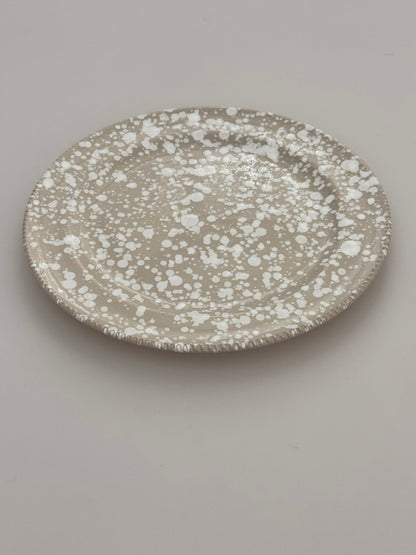 Large dinner plate in splatter